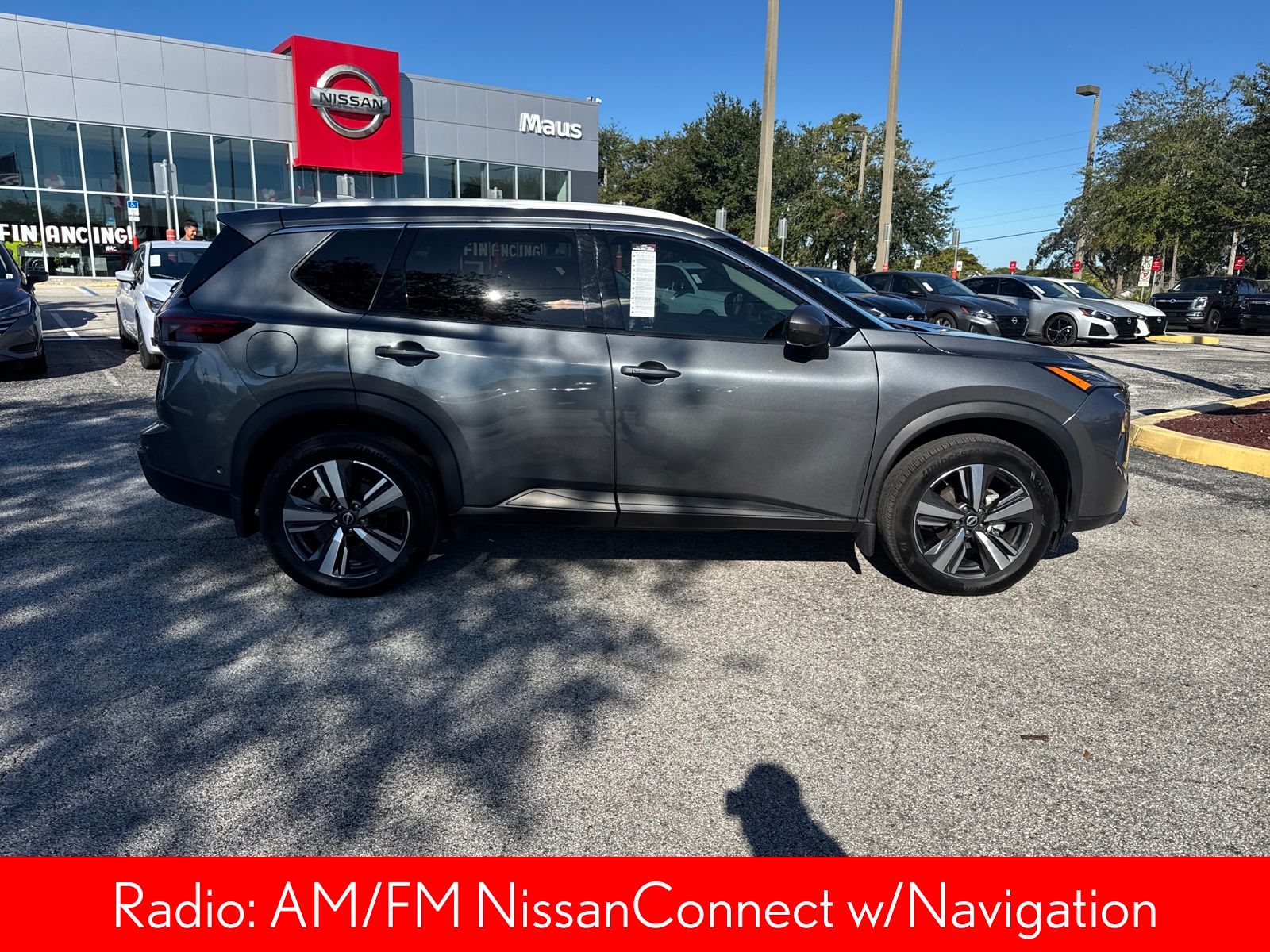 2024 Nissan Rogue SL photo 2