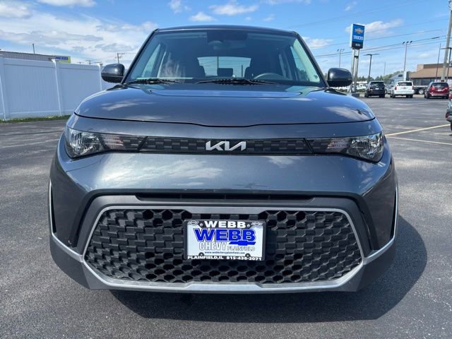 2023 Kia Soul LX photo 2