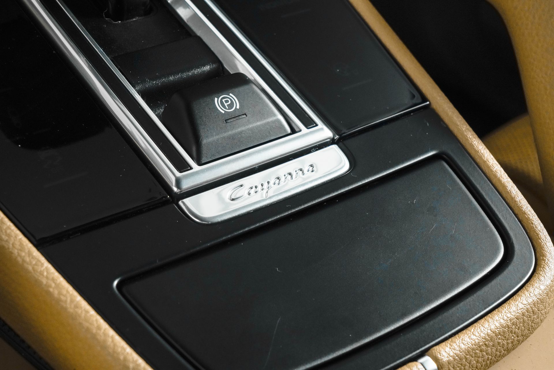 2020 Porsche Cayenne Base photo 27