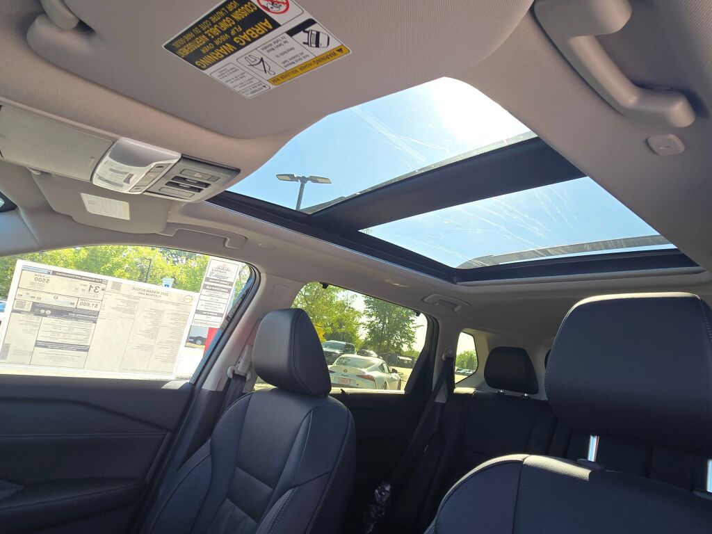 2026 Nissan Rogue Platinum photo 19