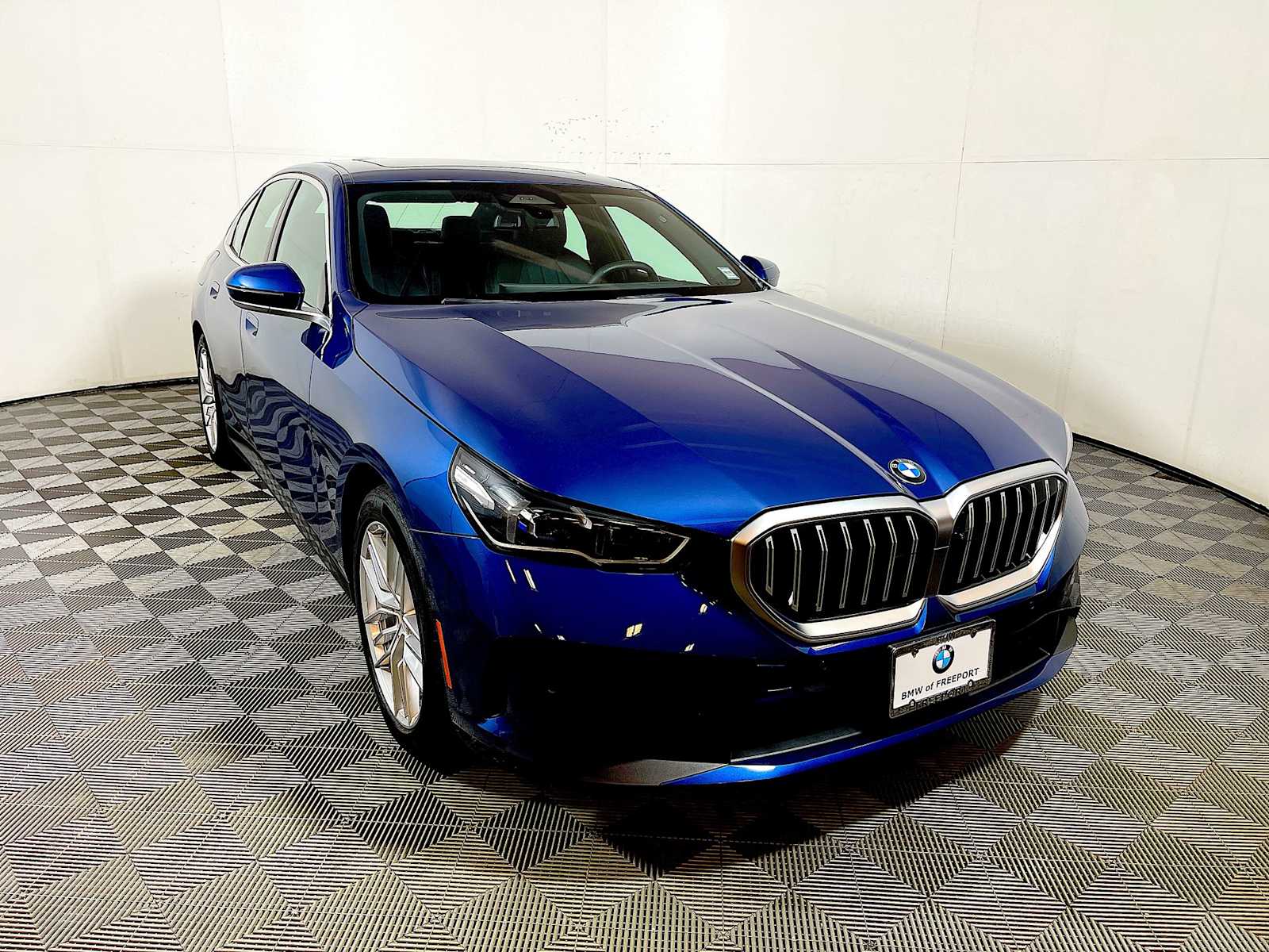 2025 Bmw 530i xDrive photo 2