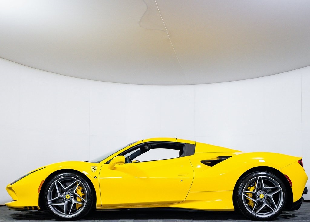 2022 Ferrari F8 Spider Base photo 5