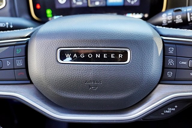 New 2025 Bright White Clear-Coat Exterior Paint Jeep Series II image 41