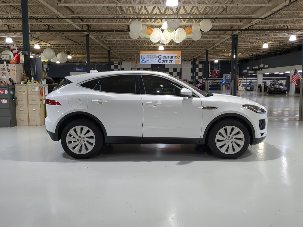 2018 Jaguar E-PACE SE photo 2