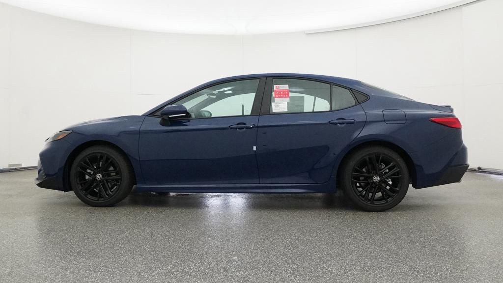 2026 Toyota Camry SE photo 10