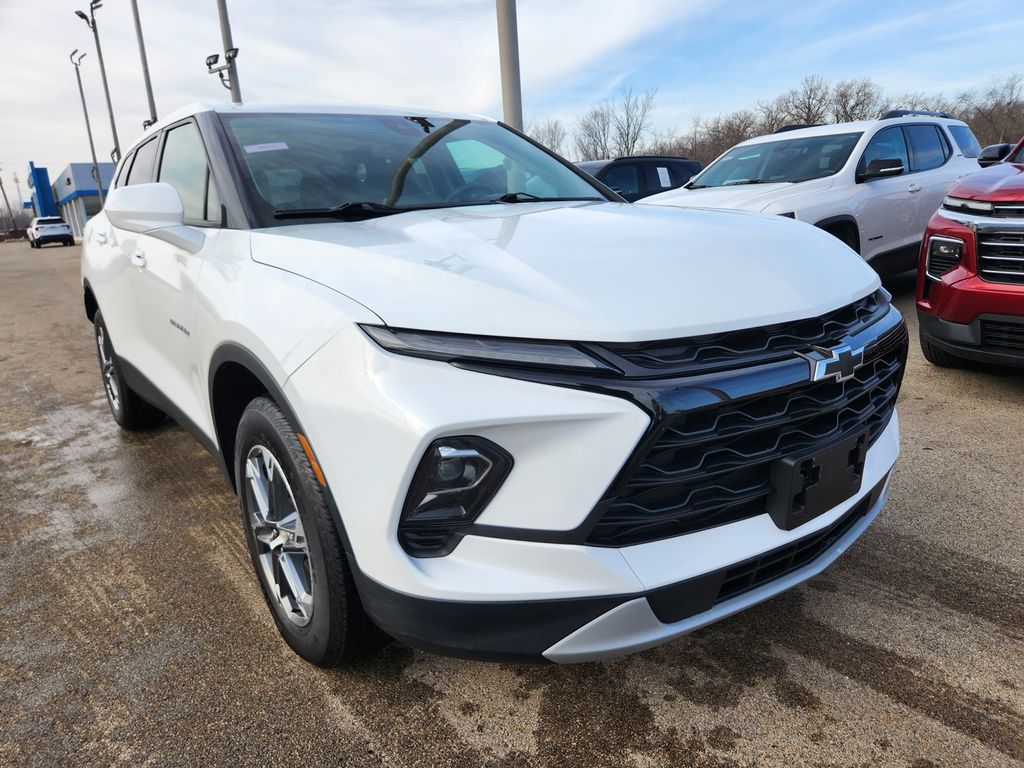 2023 Chevrolet Blazer 2LT's photo