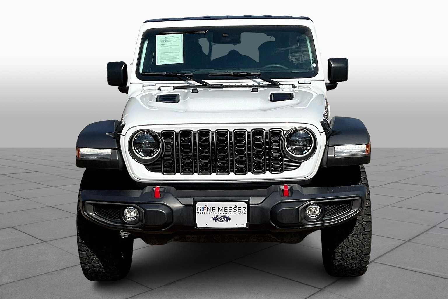 2024 Jeep Wrangler Rubicon photo 3