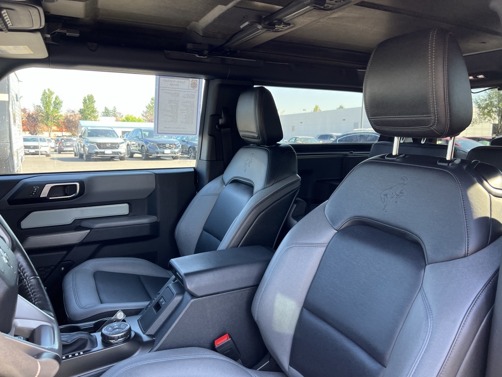 2023 Ford Bronco Black Diamond photo 13