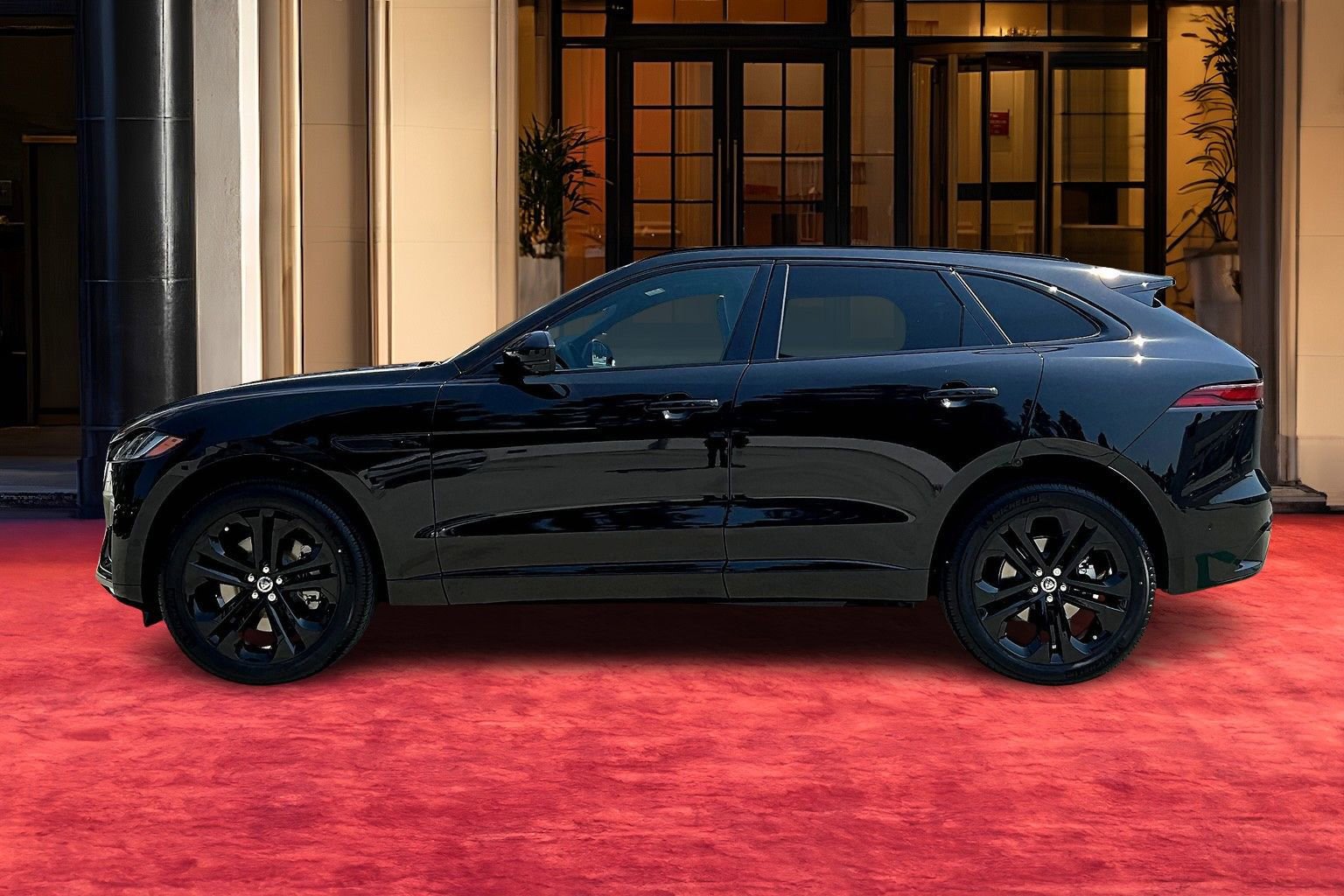 2026 Jaguar F-PACE P250 R-Dynamic S photo 3