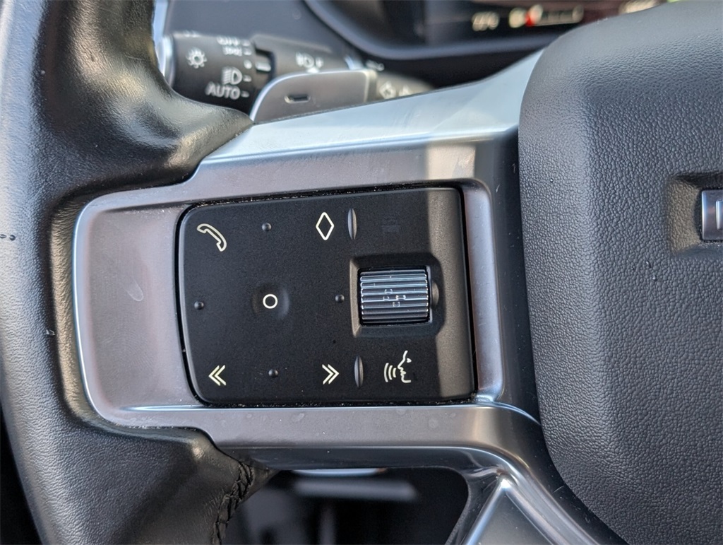 2023 Land Rover Discovery S R-Dynamic photo 26