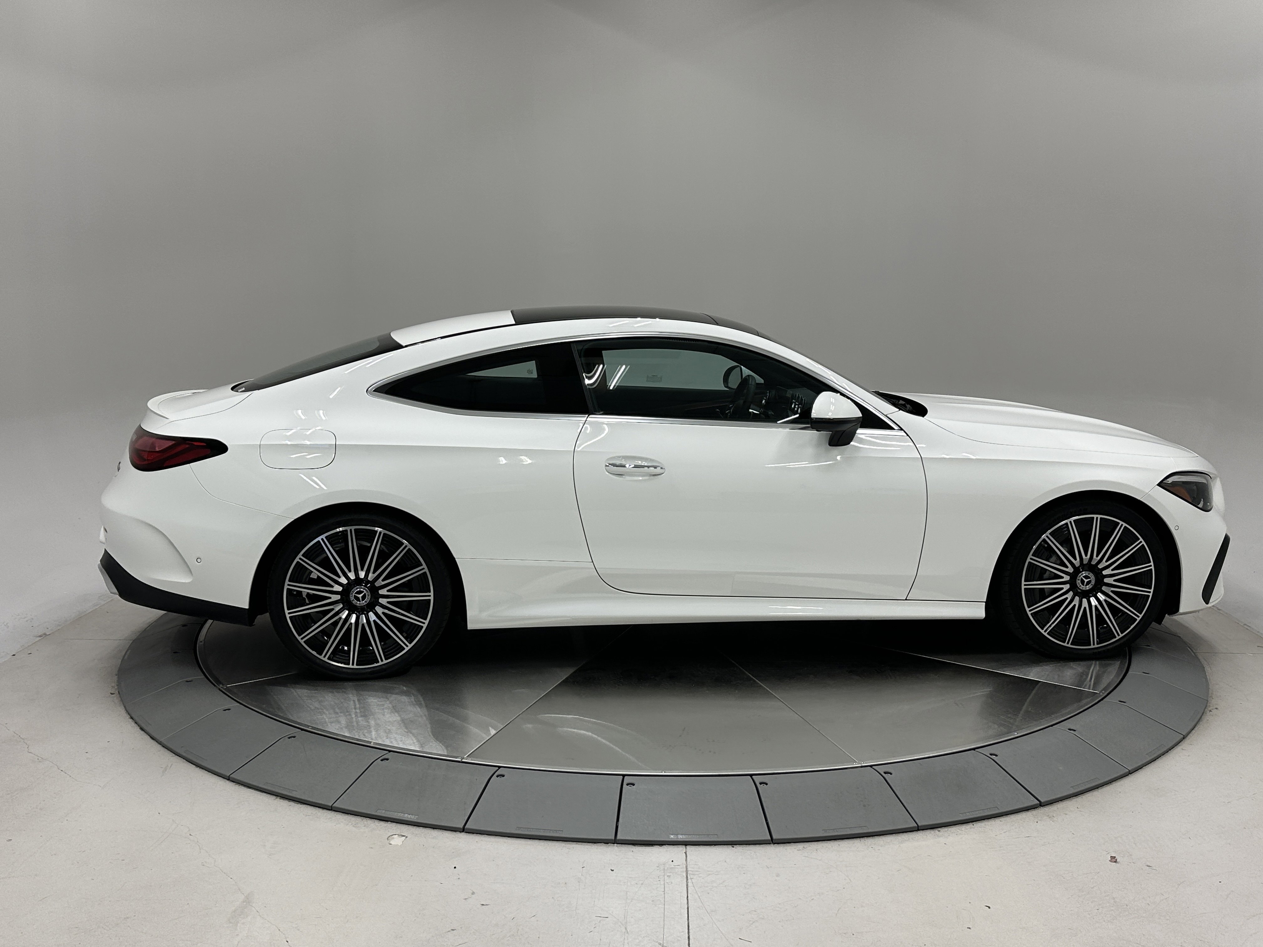 2024 Mercedes Benz CLE 300 4MATIC photo 8