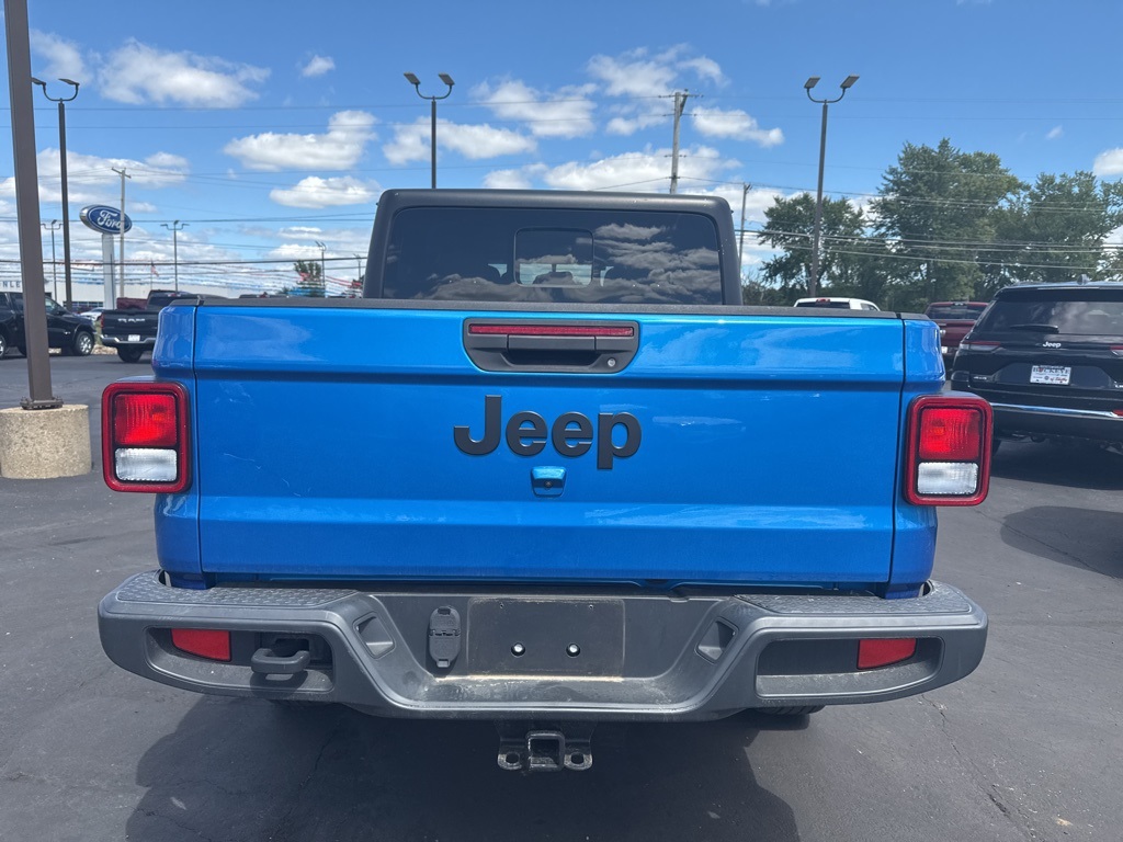 2022 Jeep Gladiator Altitude photo 4