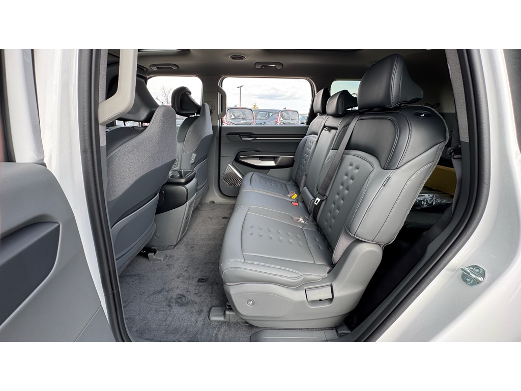 2026 Kia EV9 Wind AWD photo 22