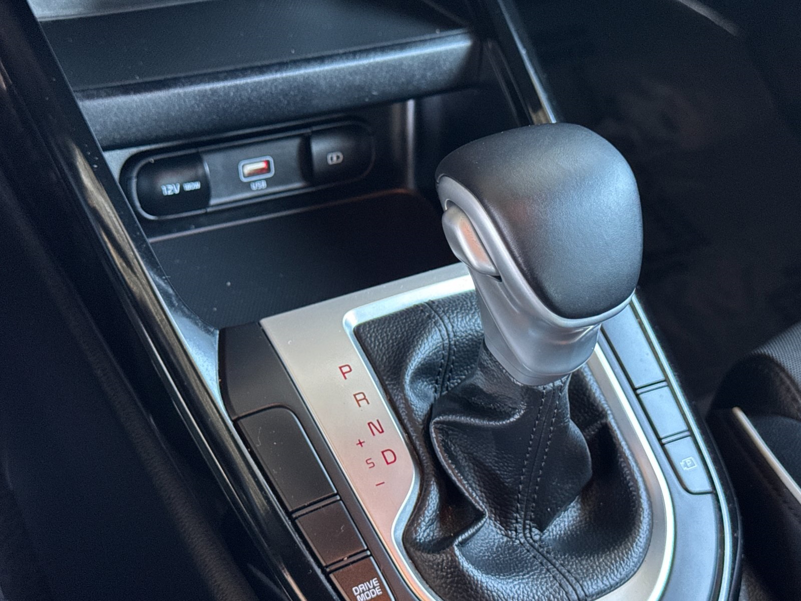 2023 Kia Forte GT-Line photo 19