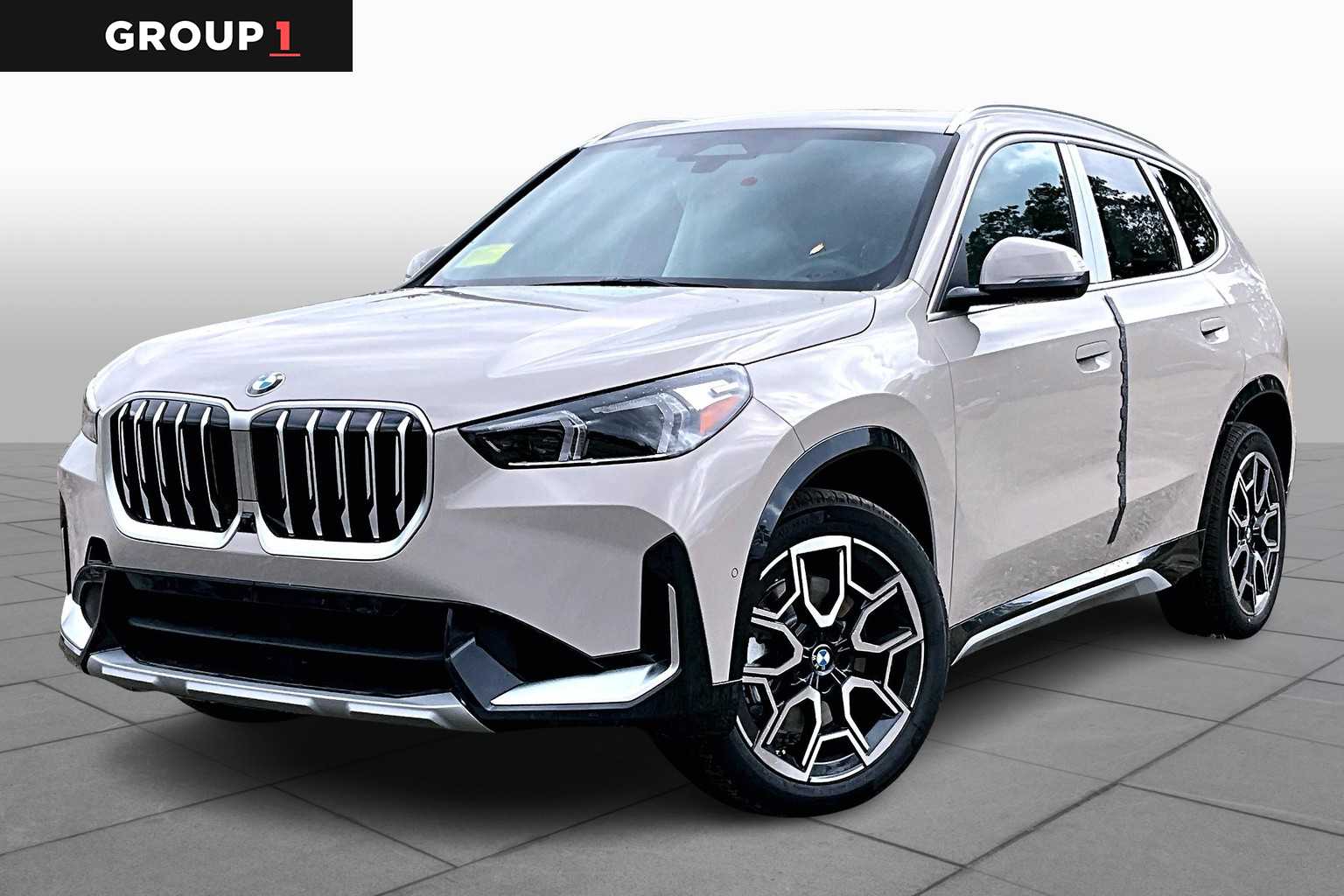 2026 BMW X1 28i's photo