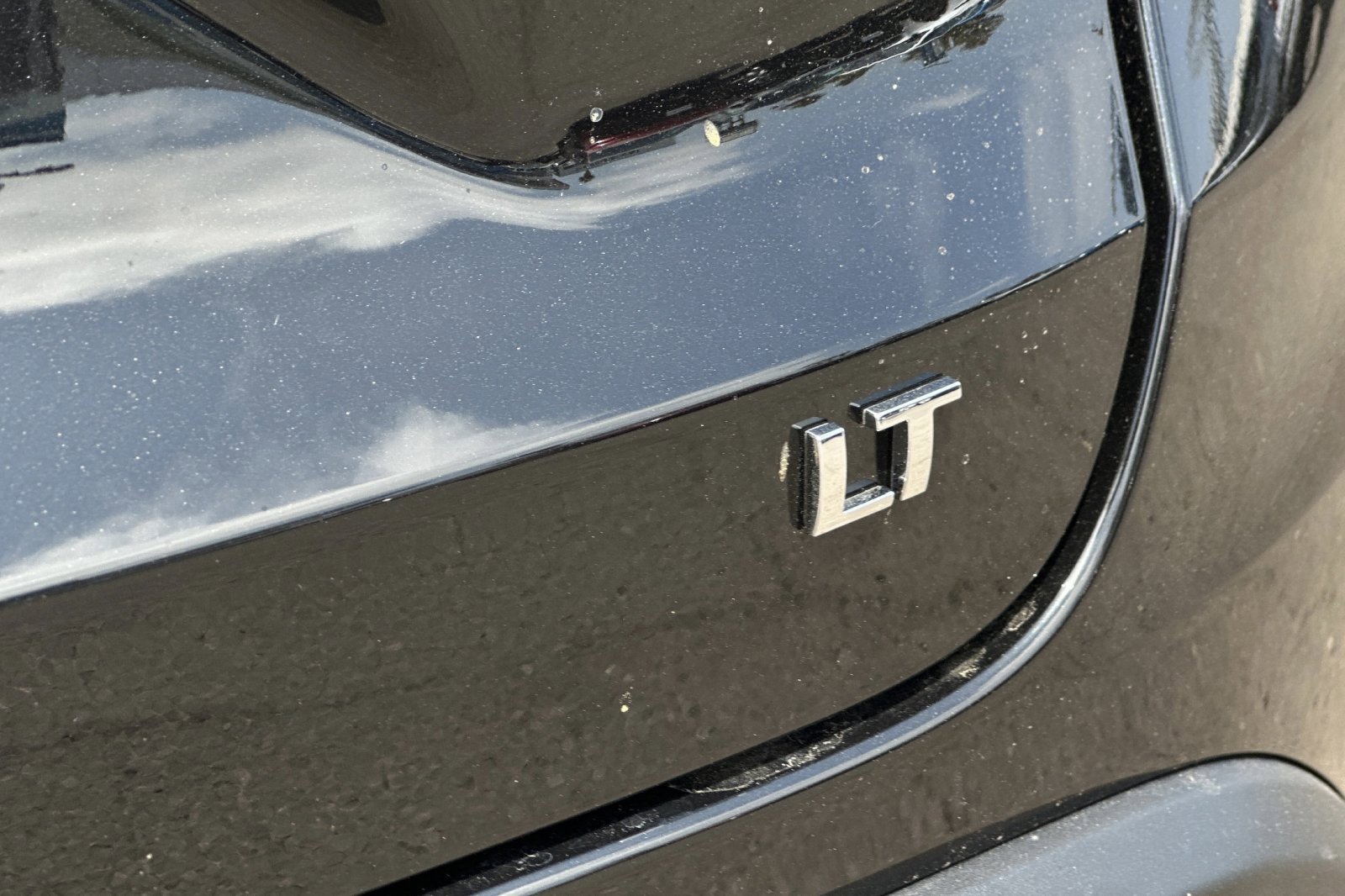 2025 Chevrolet Trax LT photo 20