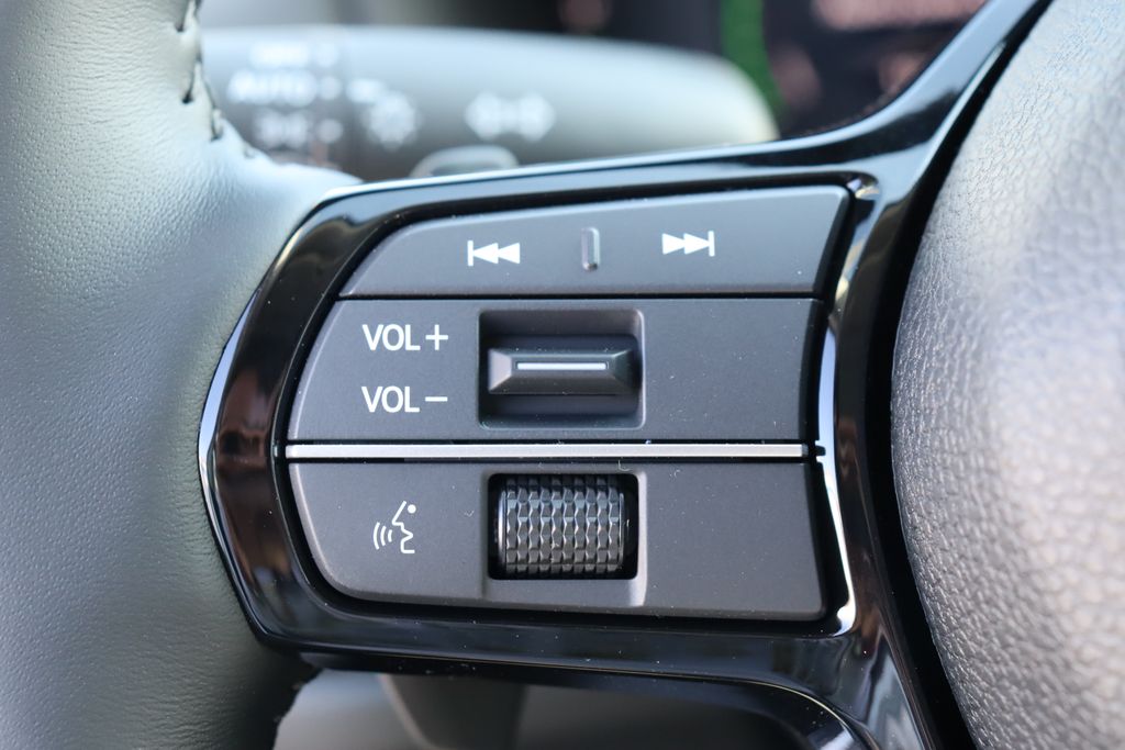 2025 Honda Accord Hybrid Touring photo 28