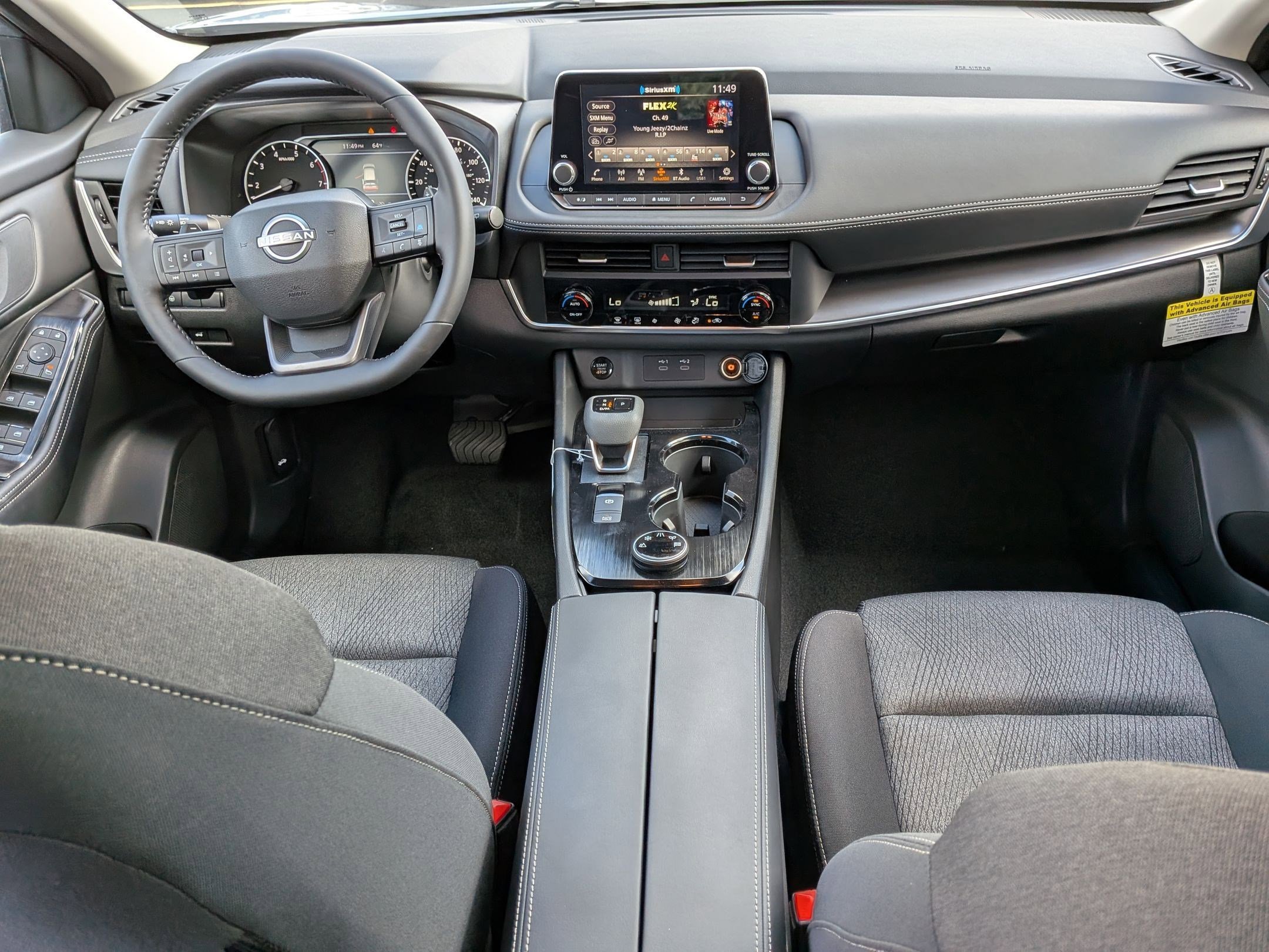 2026 Nissan Rogue SV photo 18