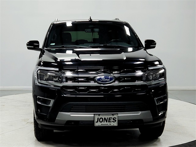 2022 Ford Expedition MAX Limited photo 2