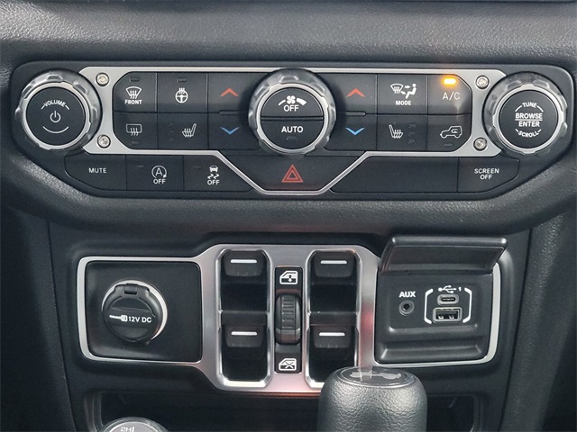 2025 Jeep Wrangler Sport S photo 22