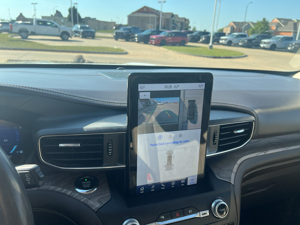 2020 Ford Explorer Platinum photo 25