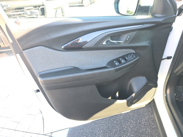 2023 Chevrolet Trailblazer LT photo 10