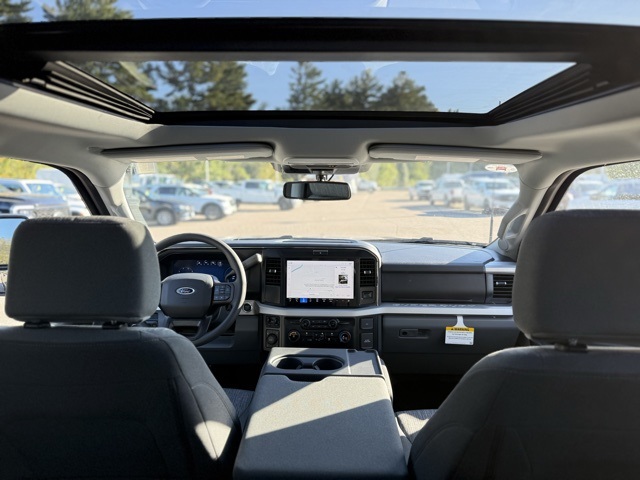 2026 Ford F-350 XLT photo 30