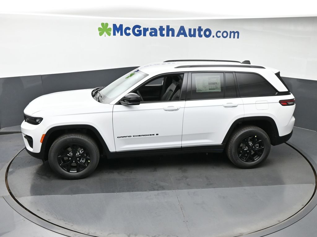 2025 Jeep Grand Cherokee Altitude X photo 16
