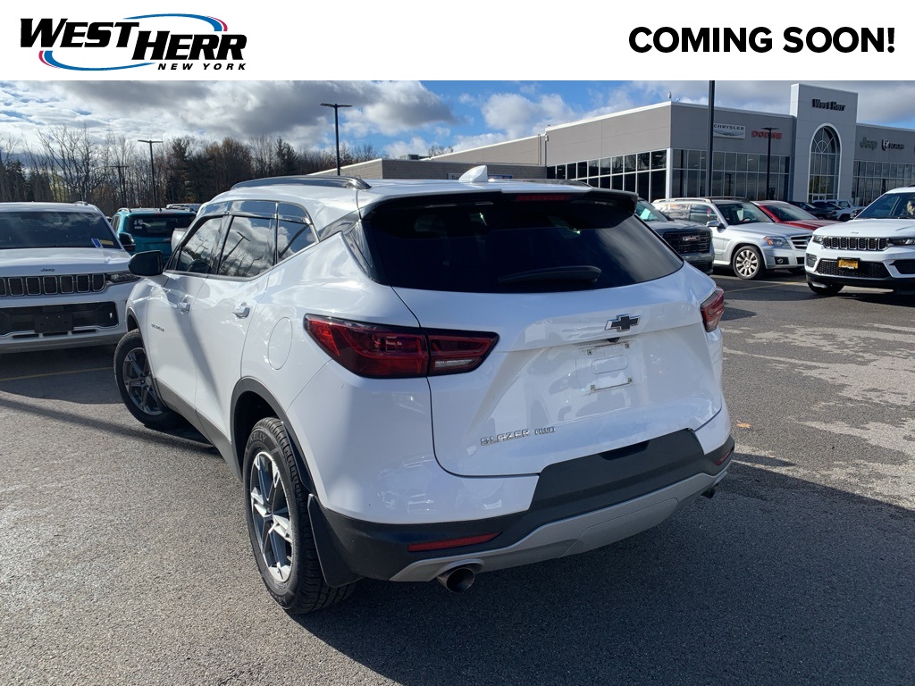 2023 Chevrolet Blazer 2LT photo 2