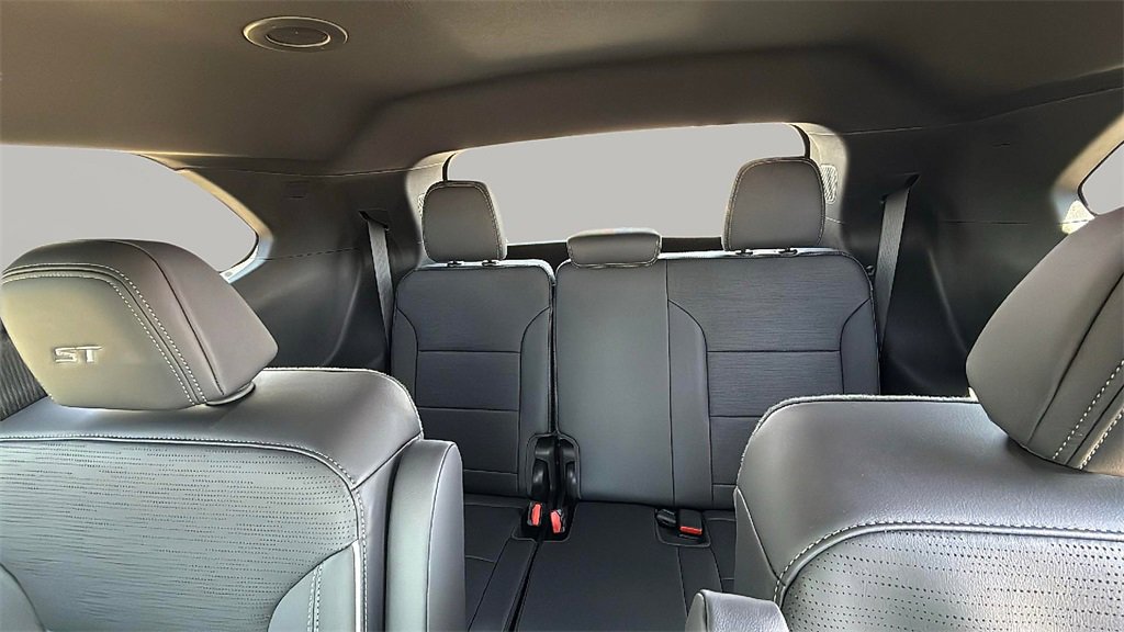 2025 Buick Enclave Sport Touring photo 11