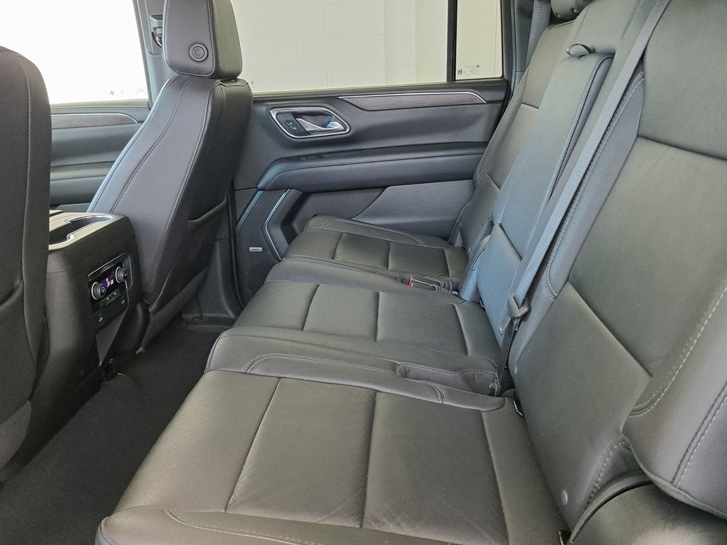 2023 Chevrolet Suburban LT photo 26