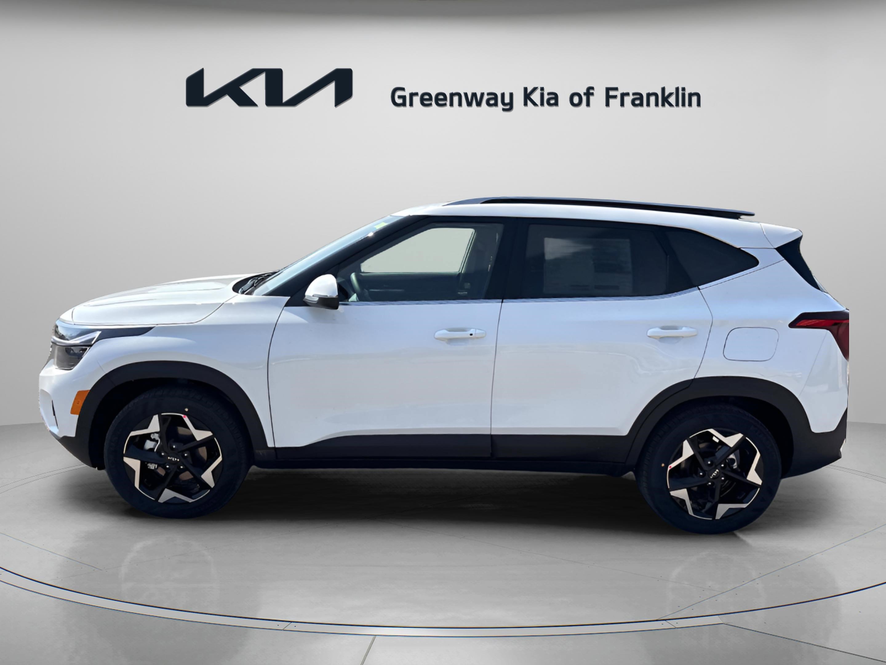 2026 Kia Seltos EX photo 3