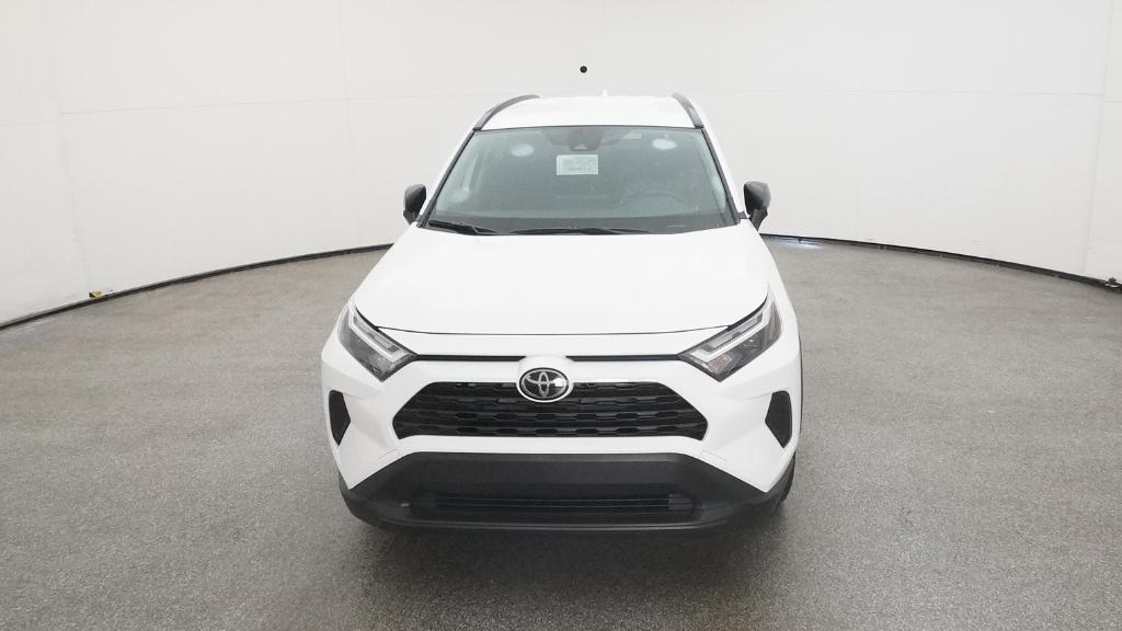 2025 Toyota RAV4 Hybrid LE photo 2
