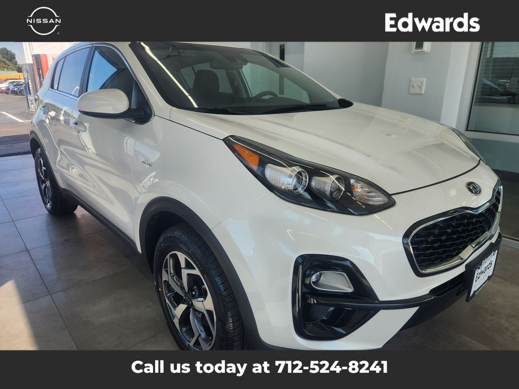 2022 Kia Sportage LX photo 2