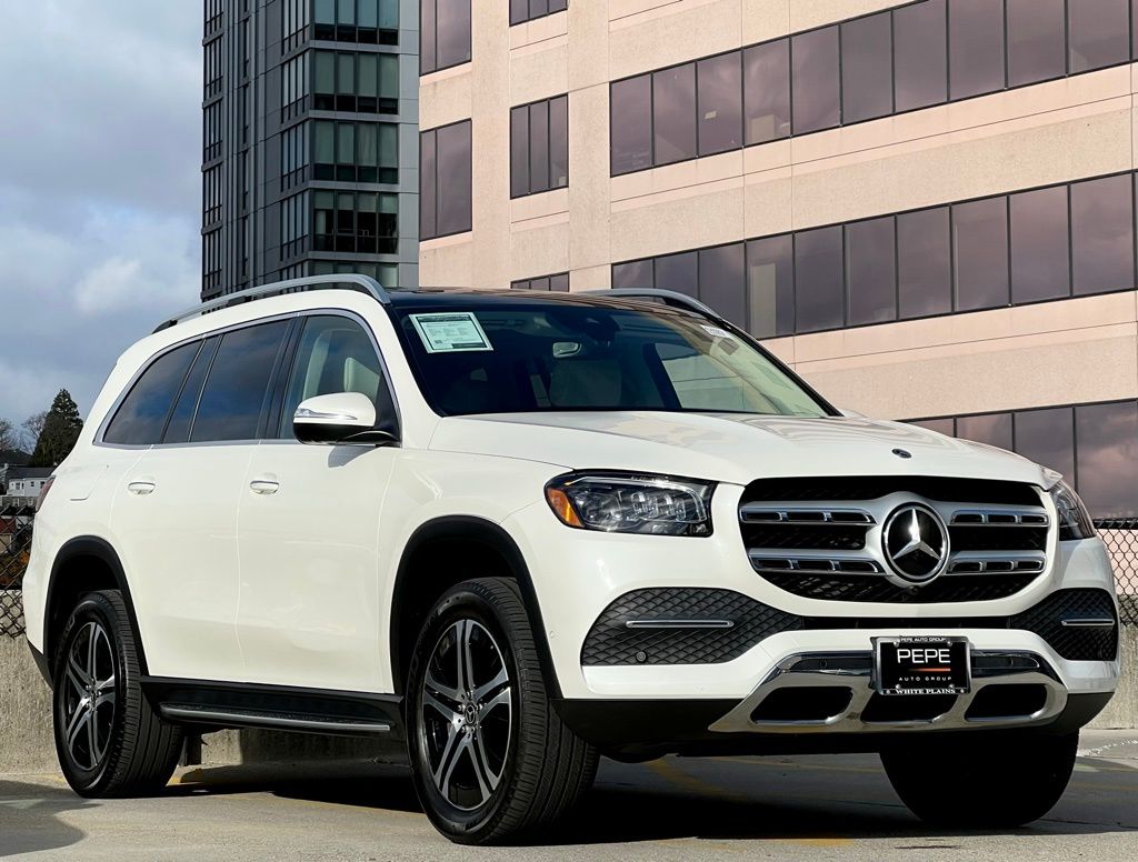 2022 Mercedes-Benz GLS GLS450's photo