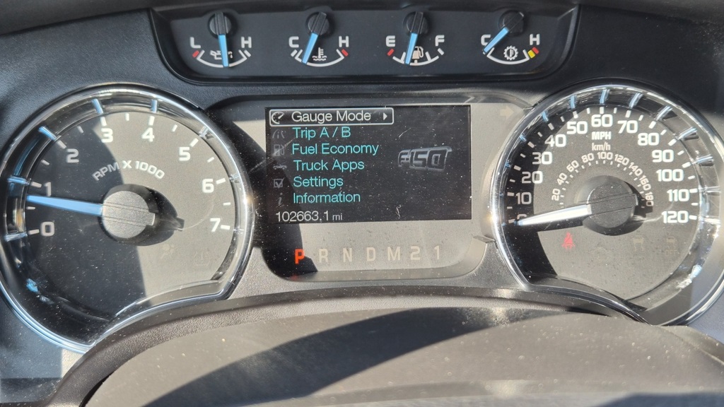 2012 Ford F-150 XLT photo 26