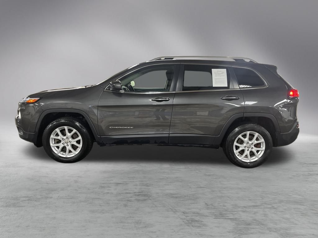 2015 Jeep Cherokee Latitude photo 2