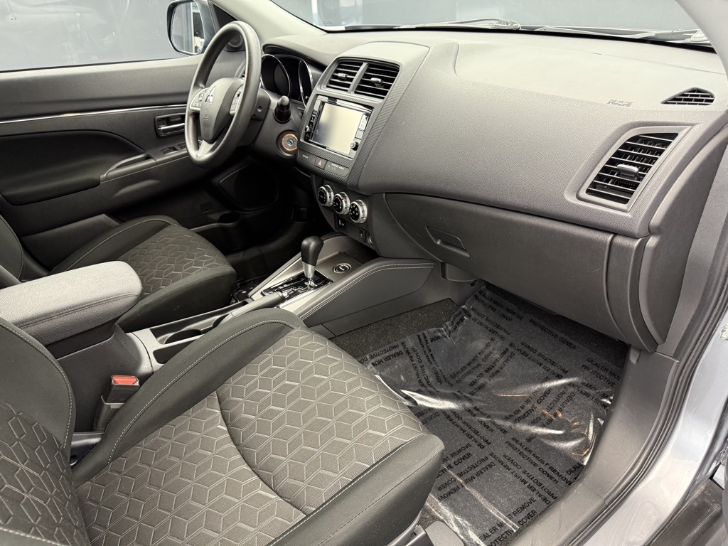 2024 Mitsubishi Outlander Sport ES photo 61