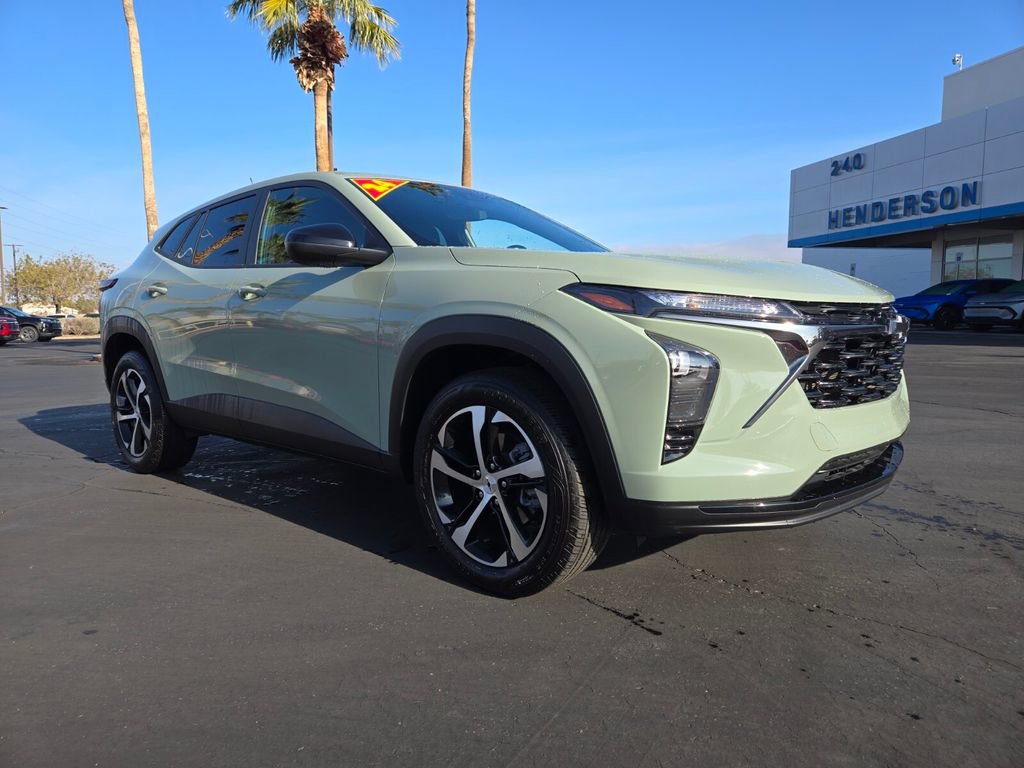 2024 Chevrolet Trax RS's photo