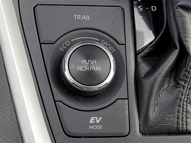 2024 Toyota RAV4 Hybrid XLE Premium photo 15