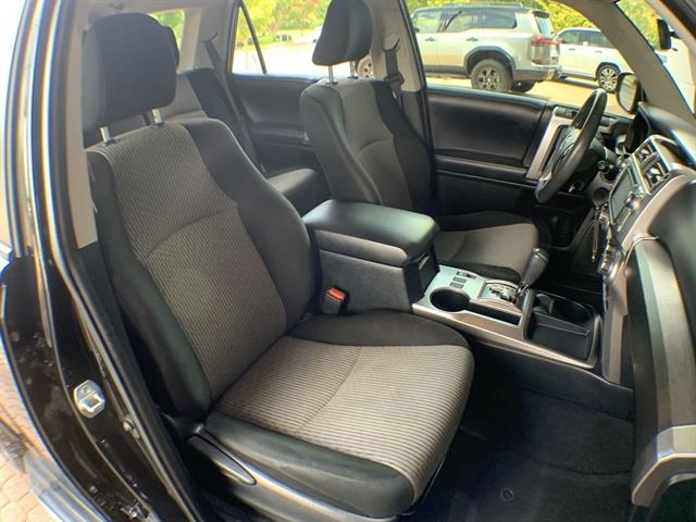 2019 Toyota 4Runner SR5 photo 24