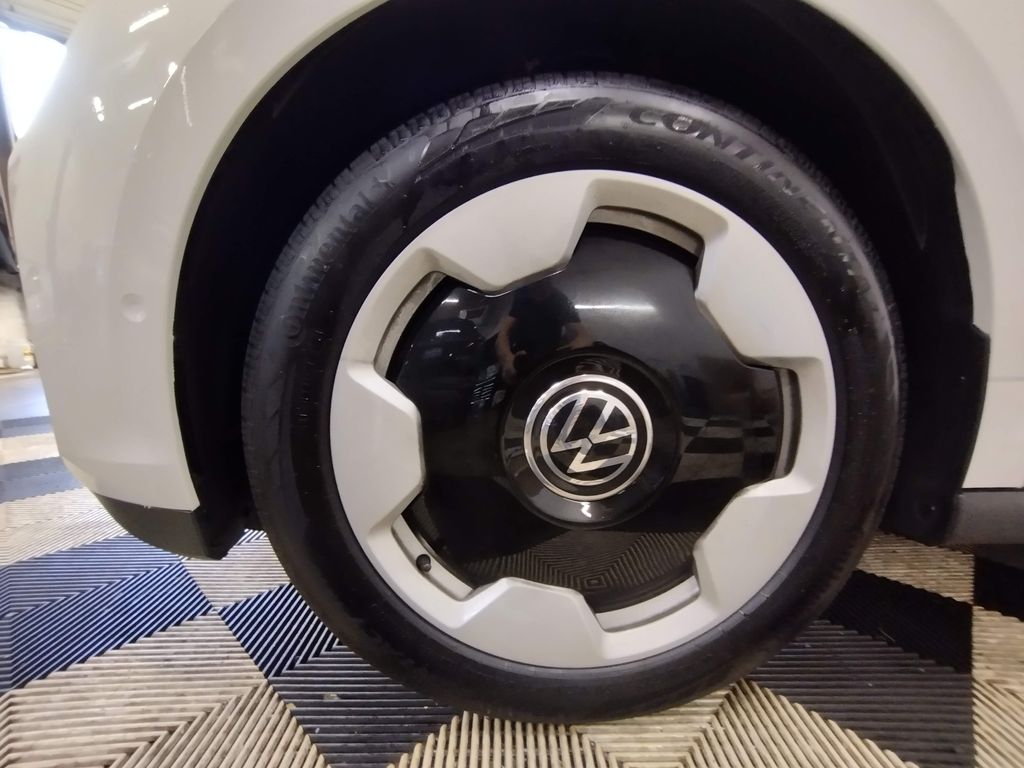 2025 Volkswagen ID. Buzz Pro S photo 6