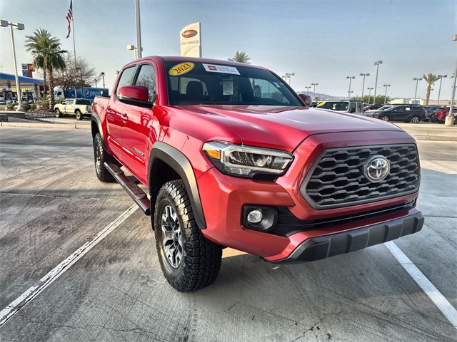 2023 Toyota Tacoma TRD Off-Road photo 2