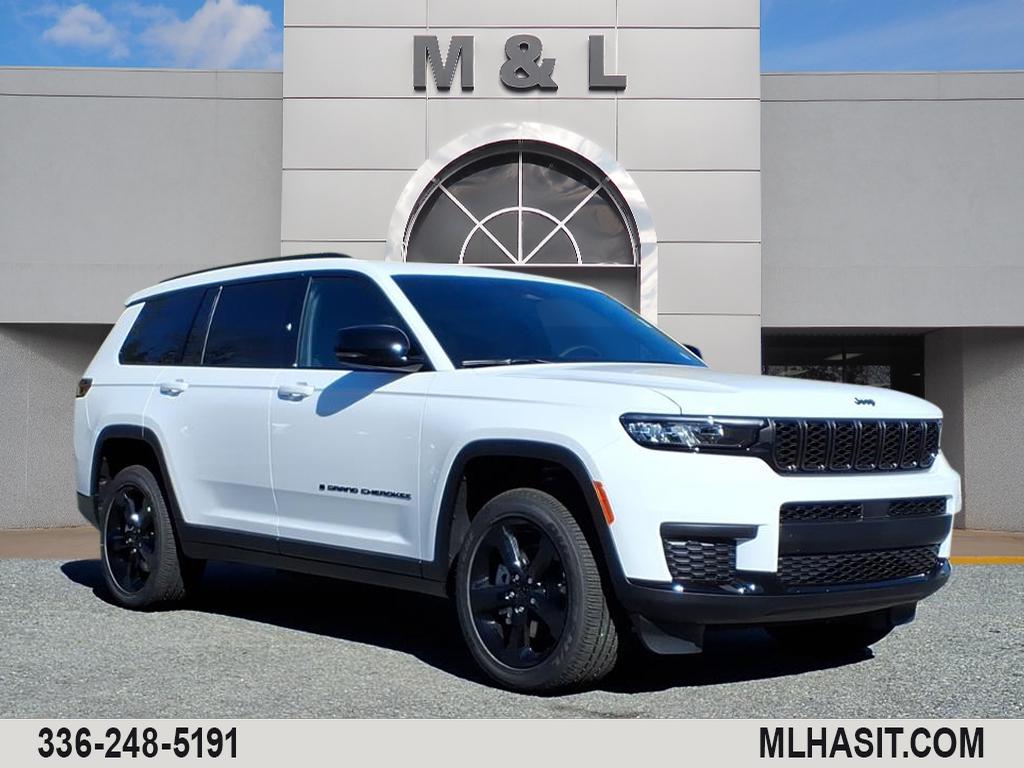 2025 Jeep Grand Cherokee L Altitude's photo