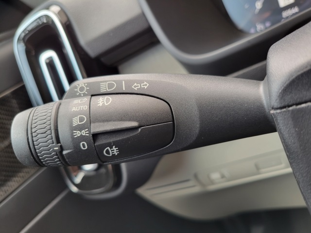 2022 Volvo XC40 T5 Inscription photo 30