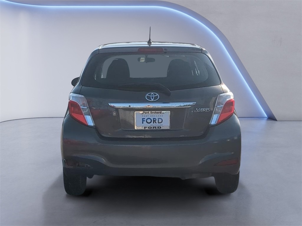 2014 Toyota Yaris L photo 4