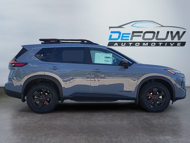 2026 Nissan Rogue SV photo 2