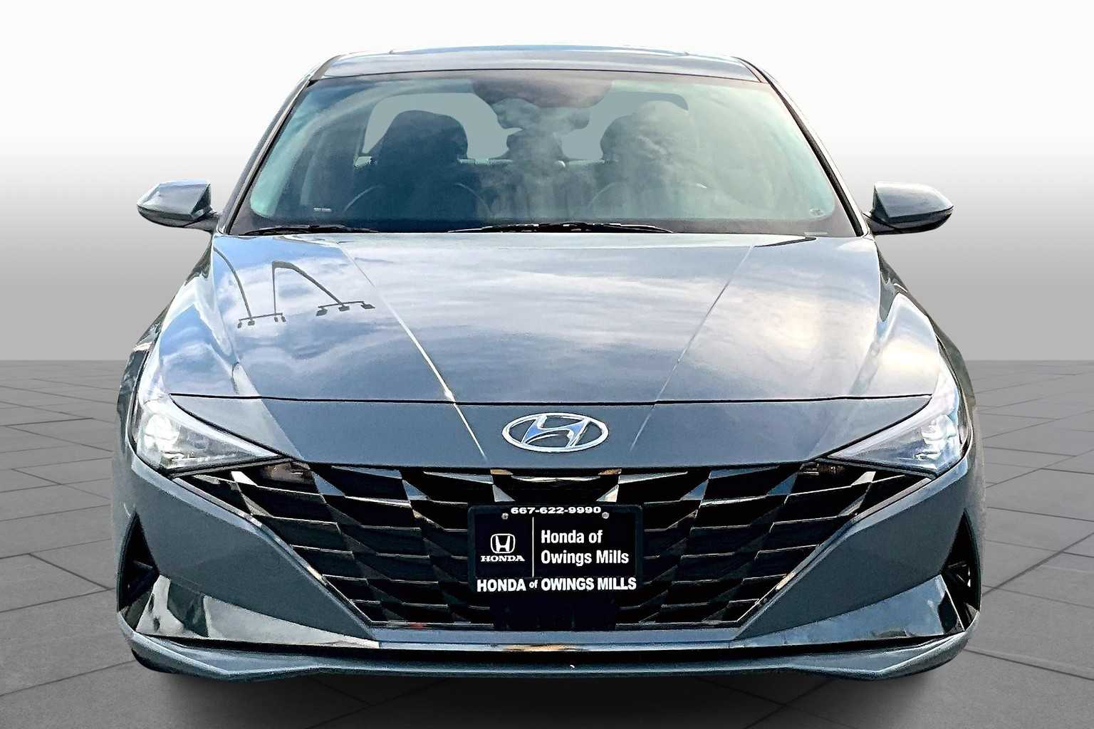 2023 Hyundai Elantra Limited photo 3