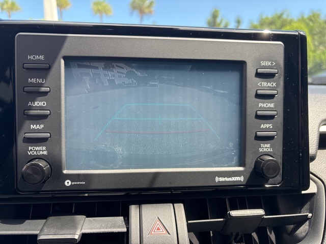 2020 Toyota RAV4 XLE photo 11