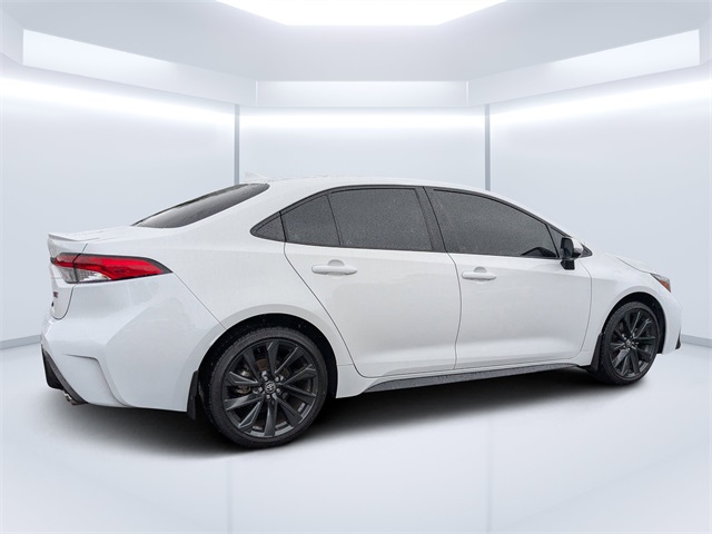 2024 Toyota Corolla SE photo 2